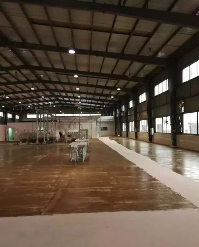 無溶劑環(huán)氧自流平施工